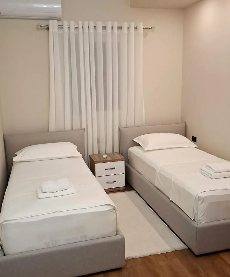 아파트 Tirana Sunny Bliss Villa 알바니아